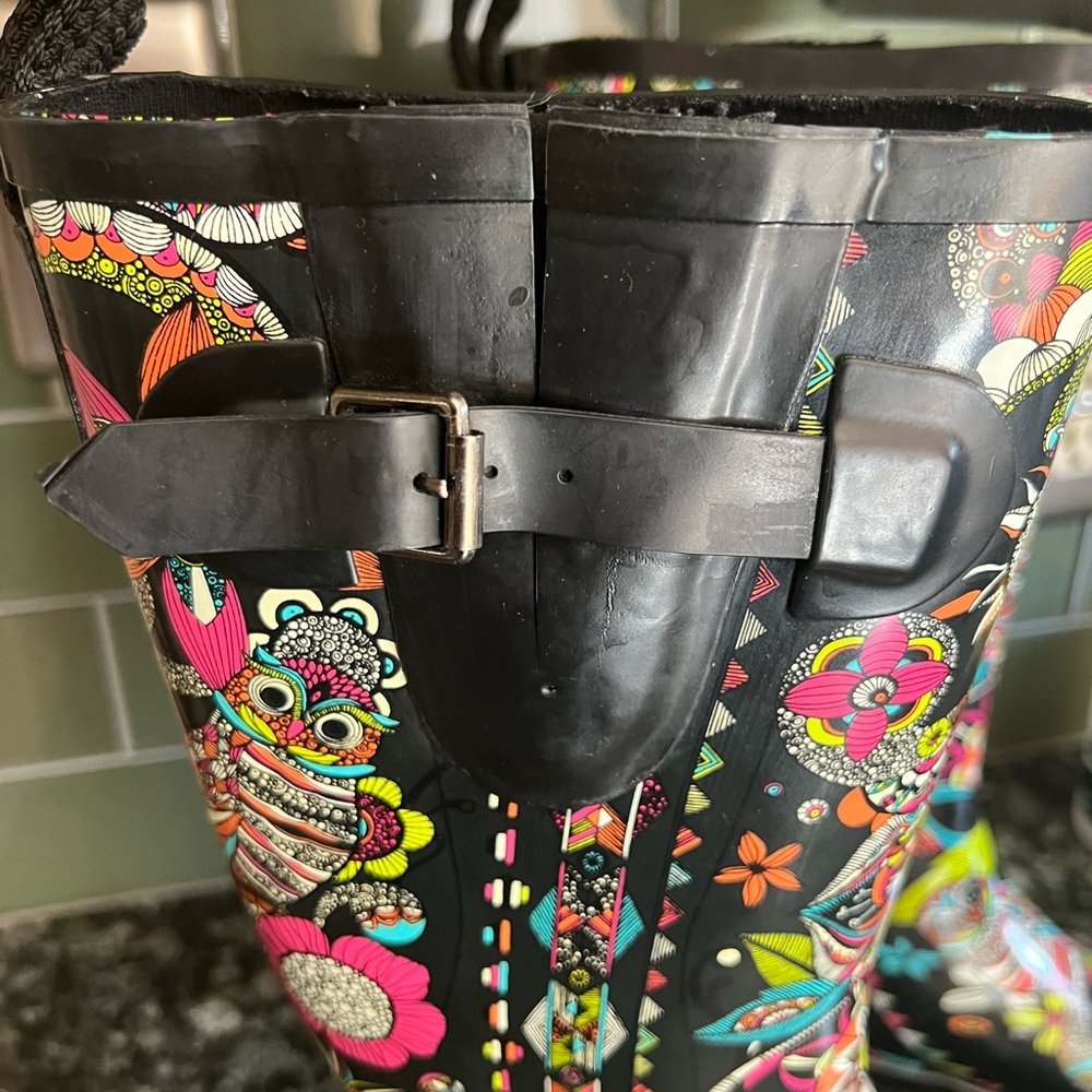 Sakroots Black Multicolor Spirit Desert Owl Rain Boots